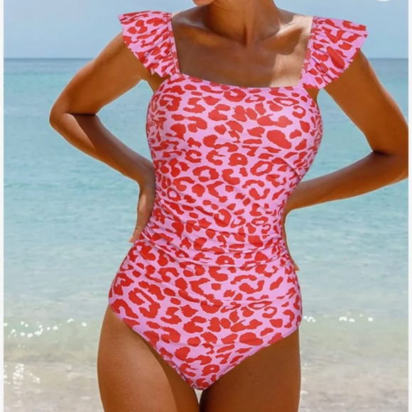 Hilinker womens ruffle onepiece bathing suit NWT - Picture 1 of 5